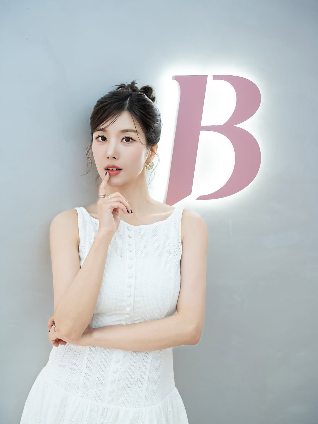 RBW为权恩妃打造的个人新LOGO正式亮相